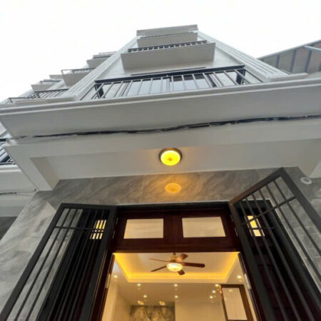 Bán nhà Xuân La, 40m x 6 tầng thang máy – ngõ thông, gần ô tô – mới keng – sầm uất, giá 10.2 tỷ