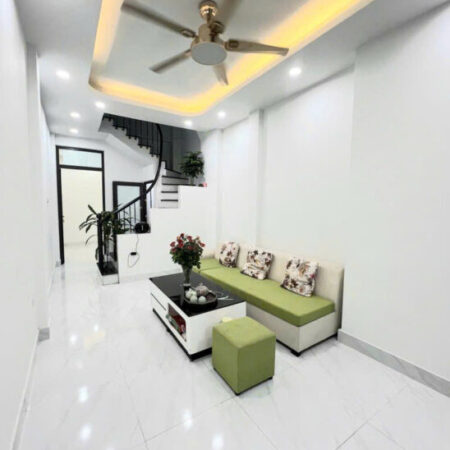 Bán Nhanh Nhà Tân Mai Ô Tô Đỗ Cửa 45m 2 Tầng 3 Ngủ 4.28 Tỷ Sổ Đỏ