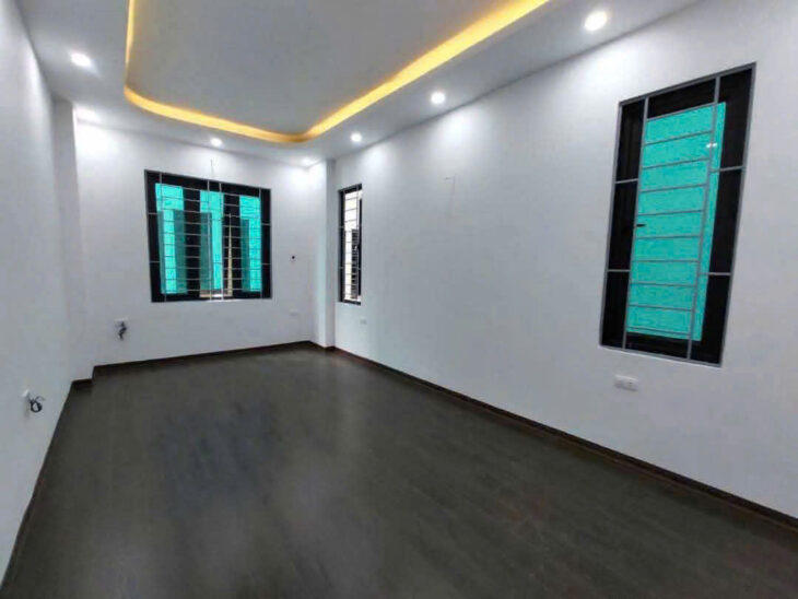 Bán Nhanh Nhà Tân Mai Ô Tô Đỗ Cửa 45m 2 Tầng 3 Ngủ 4.28 Tỷ Sổ Đỏ