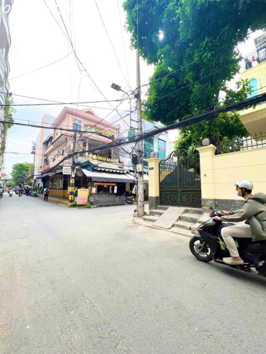BÁN TÒA NHÀ GÓC 2 MẶT HẺM – NGUYỄN GIA TRÍ, BÌNH THẠNH