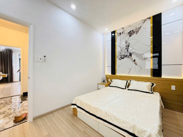 BÁN NHÀ HẺM XE HƠI HUỲNH VĂN NGHỆ – NHÀ ĐẸP 1 TRỤC THẲNG – LỐI ĐI HẬU HIẾM CÓ – CHỈ 8 TỶ 250