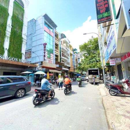 BÁN NHÀ MẶT TIỀN NGAY CHỢ PHẠM VĂN HAI – P.2, TÂN BÌNH