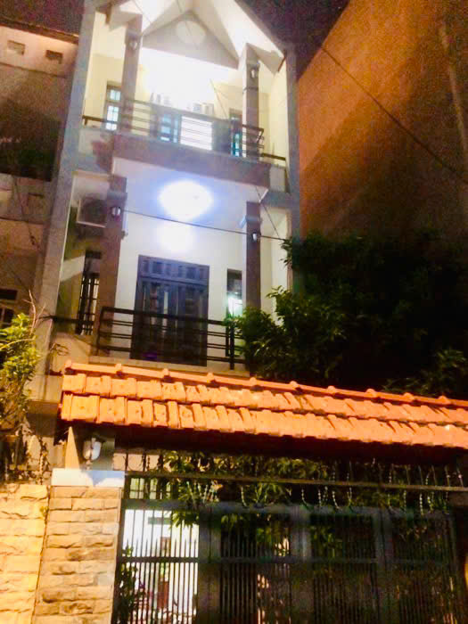 Bán nhà Bùi Quang Là, ngang gần 7m – 4 tầng, hẻm 5m thông, chỉ 8 tỷ ++