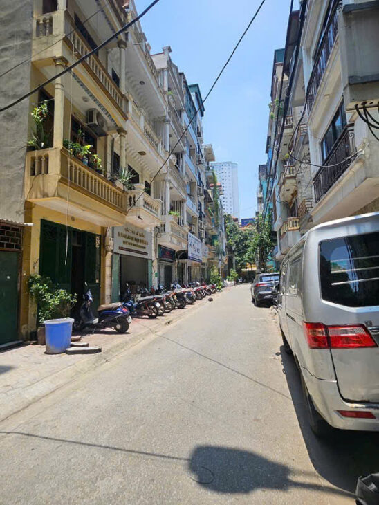 CỰC HIẾM NGÕ 95 CHÙA BỘC Ô TÔ TRÁNH 2 THOÁNG Ở VIP, THÔNG SỐ VÀNG 77M, GIÁ 21 TỶ.