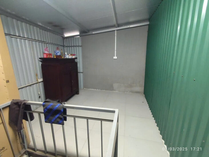 Ngõ Văn Hương 35m2 3 tầng mặt tiền 4.5 giá 5,x tỷ Đống Đa Hà Nội