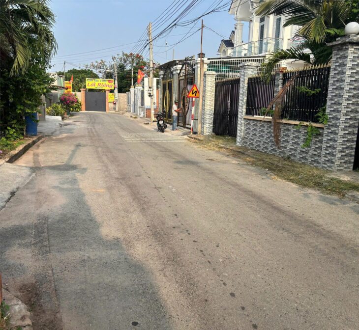ĐẤT ĐẸP – GIÁ TỐT Cần Bán Nhanh đất nền 500,8 m2 mặt tiền ĐX142 – TP. Thủ Dầu Một – Giá 6 tỷ 500 tr