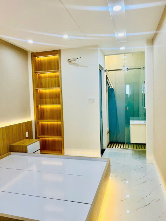 Bán nhà mặt tiền Nguyễn Duy Cung, Gò Vấp – 5 tầng – tiện ở và làm văn phòng – chỉ 8 tỷ nhỉnh