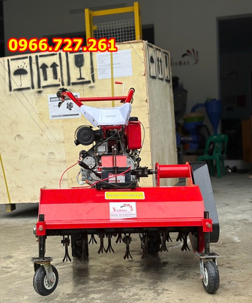Máy cắt cỏ trục băm Kawasaki TBD800 – Giải pháp dọn cỏ chuyên nghiệp cho mọi địa hình