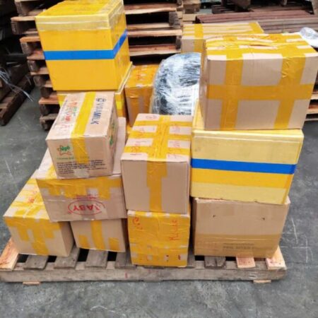 Tháng 8 này em có container ghép hàng đi nước ngoài nha! Tháng 8 này em có container ghép hàng đi nước ngoài nha!