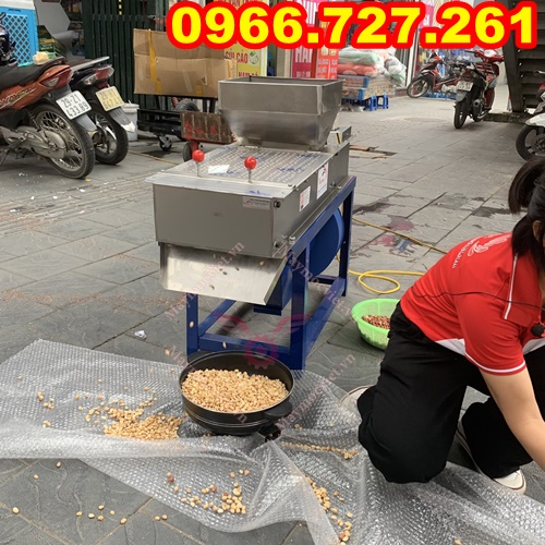 Máy bóc vỏ lụa đậu phộng rang 600 kg/ giờ Vinmax BVL600
