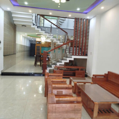 NHÀ 3 TẦNG ĐẸP – MẶT TIỀN MẸ THỨ, HÒA XUÂN – CHỈ 6,8 TỶ! NHÀ 3 TẦNG ĐẸP – MẶT TIỀN MẸ THỨ, HÒA XUÂN – CHỈ 6,8 TỶ!