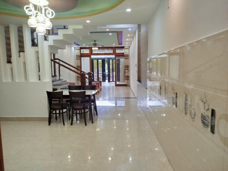 NHÀ 3 TẦNG ĐẸP – MẶT TIỀN MẸ THỨ, HÒA XUÂN – CHỈ 6,8 TỶ!