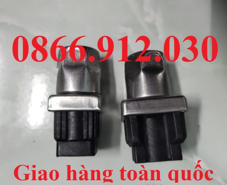 Công dụng chân tăng chỉnh inox bọc nhựa cho bàn bếp công nghiệp