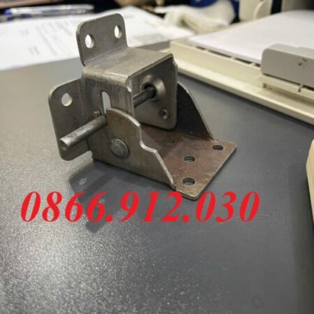 Gia công bản lề gấp 90 độ chính xác cao