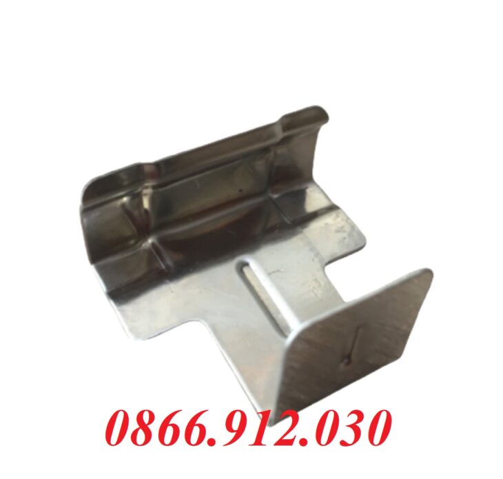 Giải pháp thoát nước thông minh với kẹp thoát nước pin năng lượng mặt trời