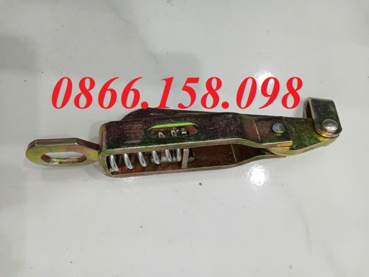 Ưu Điểm Nổi Bật Của Khóa Nắp Thùng Xe Tải