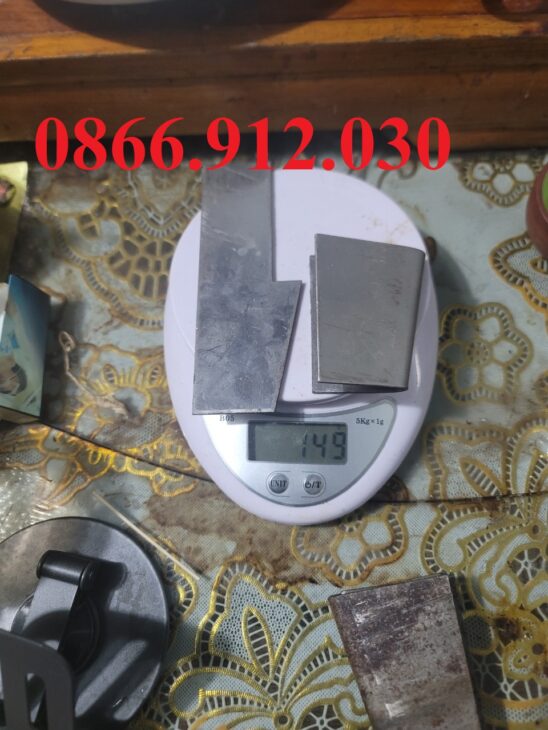 Gia công pát sắt giường tầng