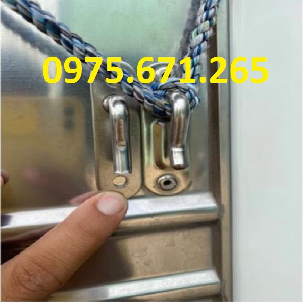 Cách để mua được móc bạt ô tô giá rẻ