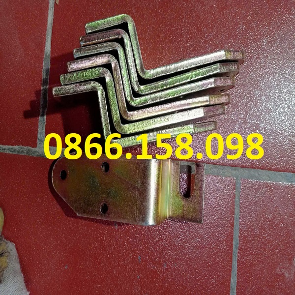 Mua bát cong bắt bửng thùng xe tải giá tại xưởng