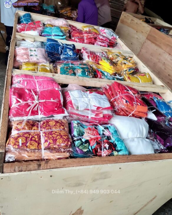 GỬI ÁO DÀI ĐI NƯỚC NGOÀI – GIỮ TRỌN NÉT VIỆT