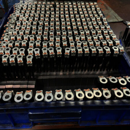 CHỔI THAN CÔNG NGHIỆP CHO CÁC NHÀ MÁY THỦY ĐIỆN, NHIỆT ĐIỆN. CHỔI THAN CÔNG NGHIỆP CHO CÁC NHÀ MÁY THỦY ĐIỆN, NHIỆT ĐIỆN.