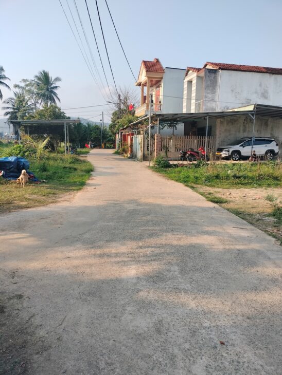 LÔ ĐẤT 2 MẶT KIỆT HIẾM – Ô TÔ TẬN NƠI – CHỈ 2,38 TỶ