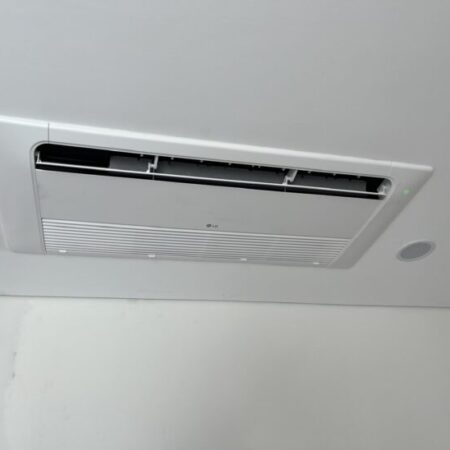Máy Lạnh Âm Trần LG 2.0hp ZTNQ18GTLA0 1 hướng thổi cho diện tích dưới 30m² Máy Lạnh Âm Trần LG 2.0hp ZTNQ18GTLA0 1 hướng thổi cho diện tích dưới 30m²