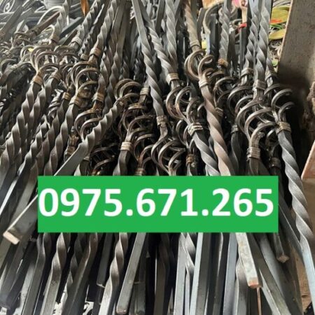 Quả rọ cầu thang kết hợp con tiện và sắt xoắn
