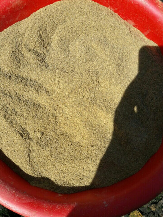 Bán bột cá tạp 20 đạm. Liên hệ: 0937392133 Ms.Hằng